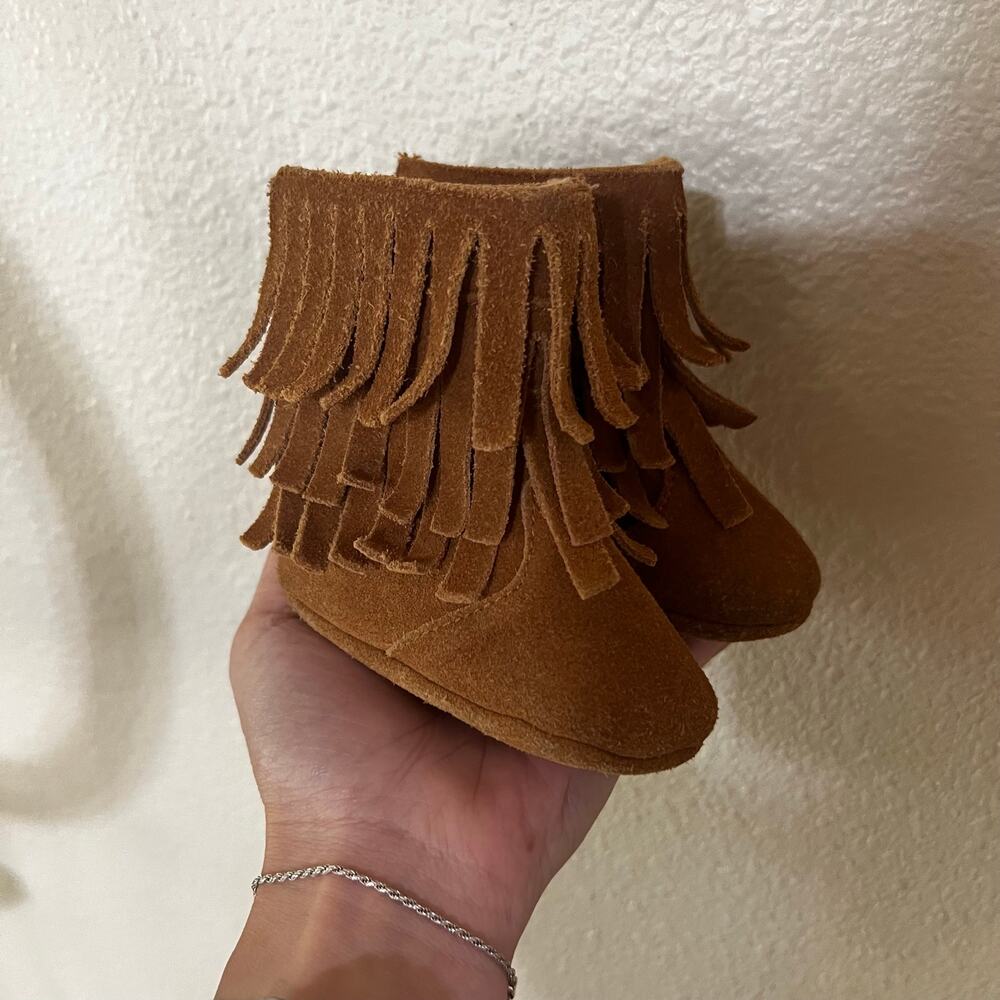 Monkey Feet tan suede fringe boots baby walker shoes 3-6m